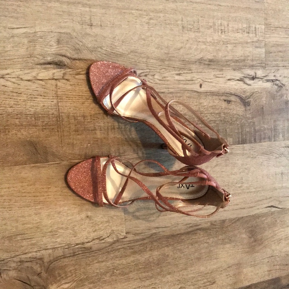 Very pretty shoes that were a gift